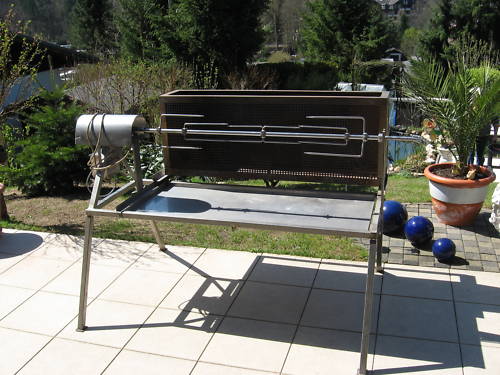 Spanferkelgrill